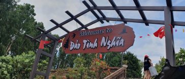 Lối lên đảo Tình Nghĩa